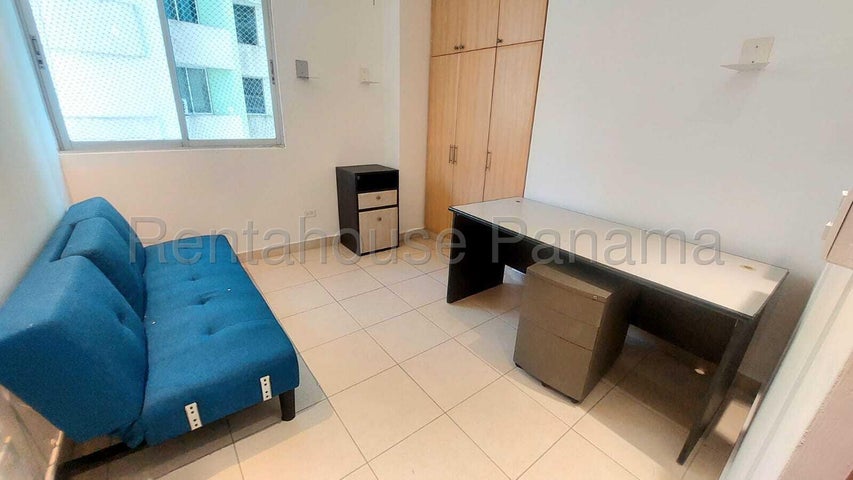 Apartment for Rent in Green Park